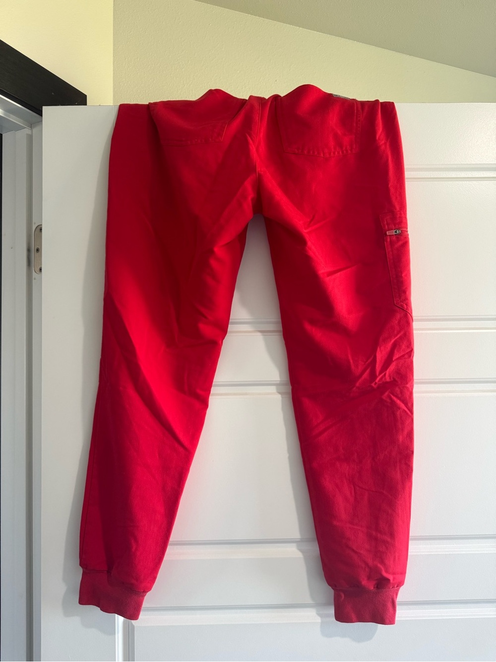 Figs Bright Red Scrub Top - Picture 4 of 4